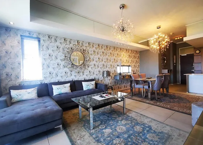 Crystal Towers 208 Luxury 2 Bedroom Apartment